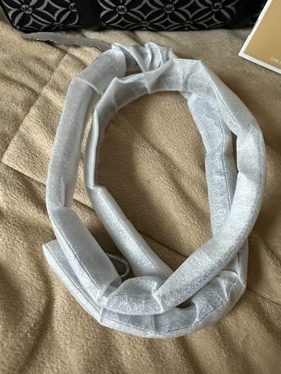 Michael Kors Black and White Patterned Satchel NWT - Picture 4 of 11